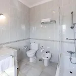 El Convento מלון 2*
