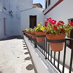 El Convento 2*