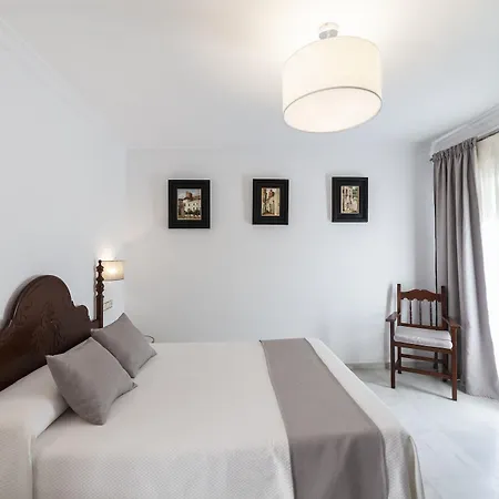 Hotel El Convento 2*
