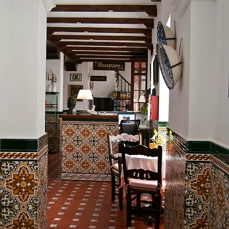 El Convento 2*