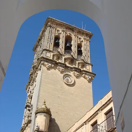 El Convento Hotel 2*